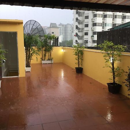 Artistel (Adults Only) Vandrarhem Chiang Mai Exteriör bild