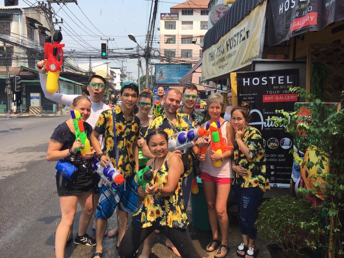 Artistel (Adults Only) Vandrarhem Chiang Mai Exteriör bild